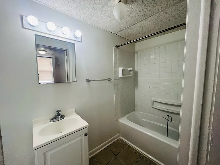 1200 S 10th St #1R — Photo 9