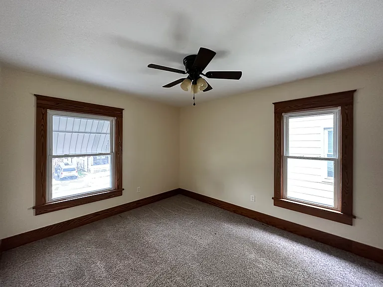 2619 Raspberry St — Photo 11