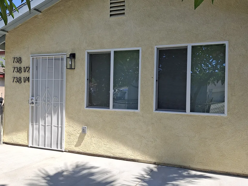 738 S Arizona Ave #1/4