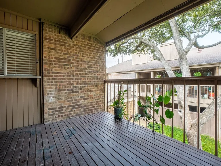 5132 Amesbury Dr #205 — Photo 6