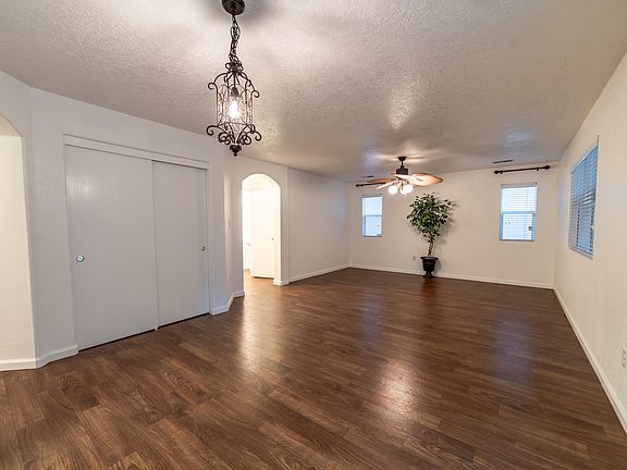 5th image of 2079 Briarwood Ln