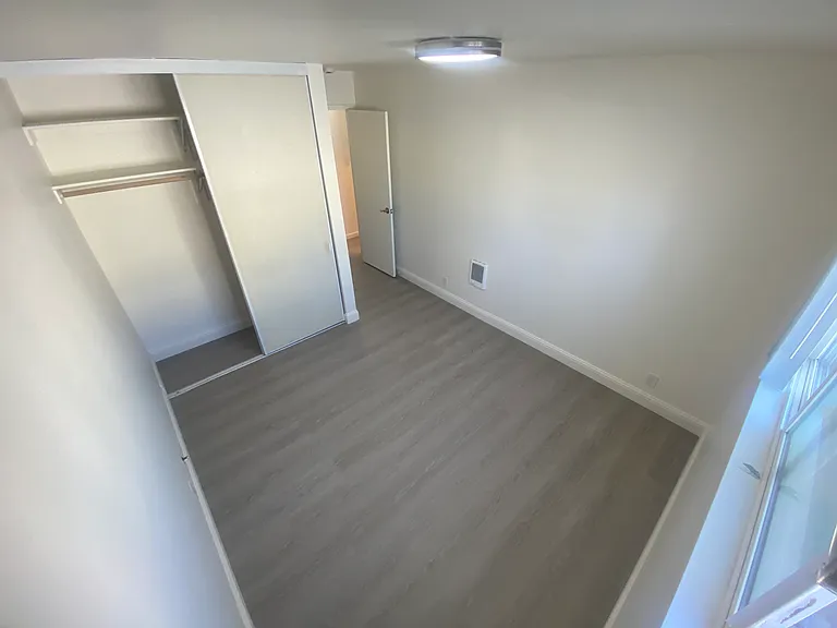411 Euclid Ave #12 — Photo 11