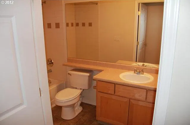 1010 NE Horizon Loop — Photo 4