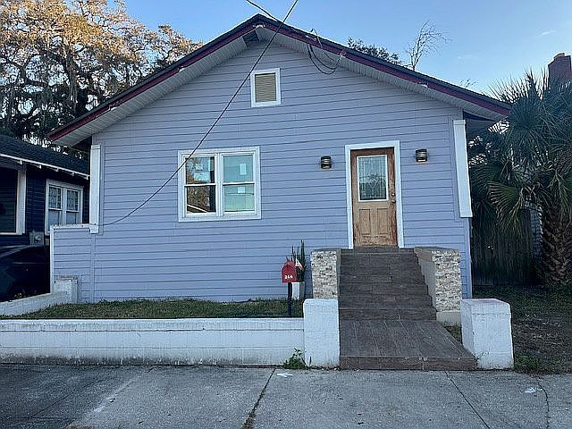 1st image of 244 E 18th St