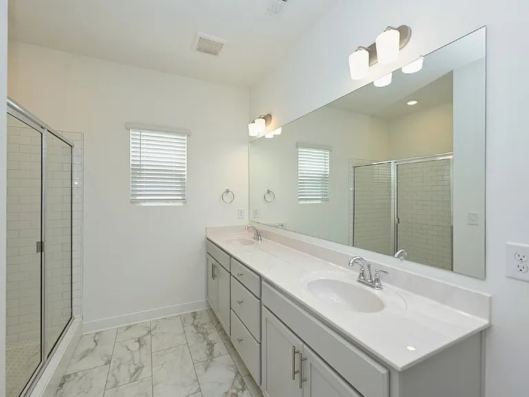 161 Crabourne Dr — Photo 47
