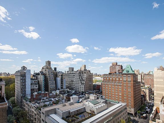 4th image of 30 E 76th St #8A/B