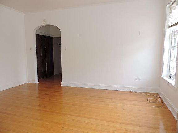 3rd image of 905 Sherman Ave APT B5