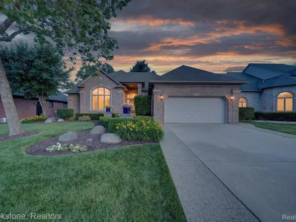 47749 Dennis Baert Dr, Macomb, MI 48044