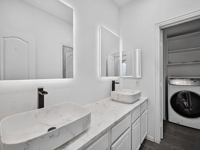 308 Keswick Ln — Photo 21