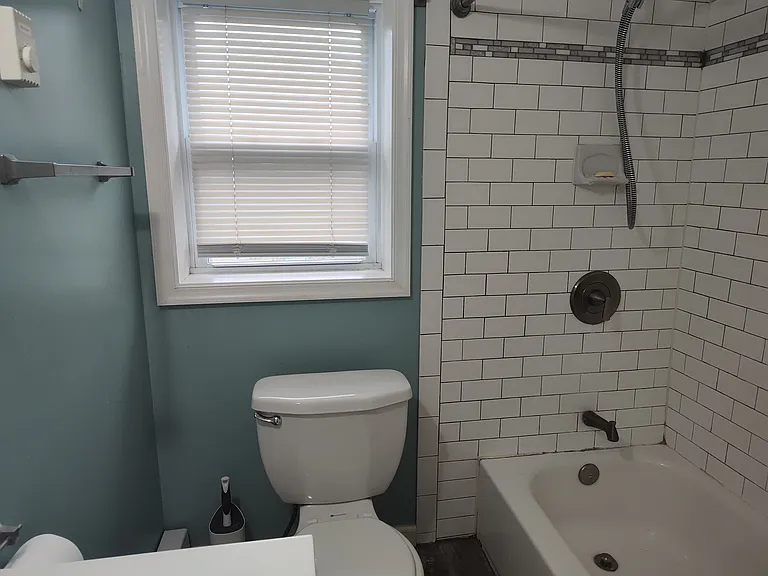 1797 N Main St — Photo 7