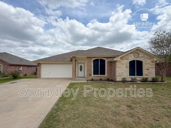 1005 Macy Dr, Troy, TX 76579