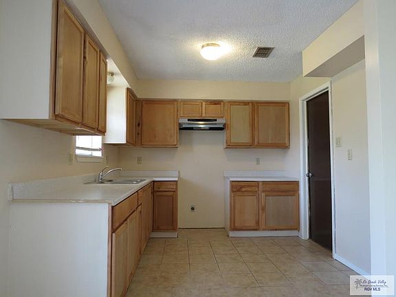 5th image of 4739 Eloy St