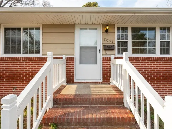 2051 Richard Ave, Hampton, VA 23664