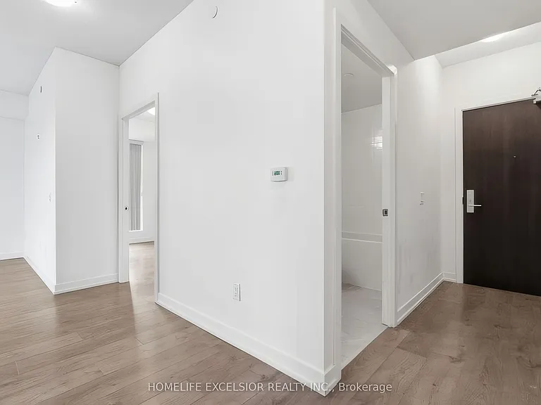 55 Duke St W #1002 — Photo 13