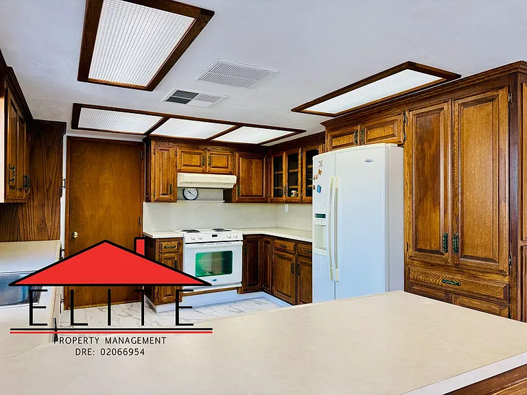 247 Peg St — Photo 7