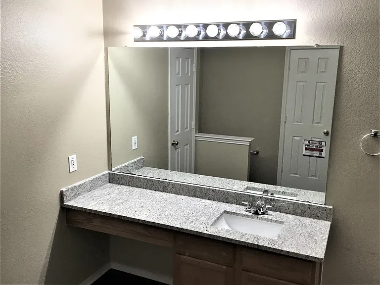 3361 Chapel Wood Ct — Photo 18