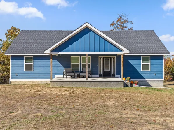 227 S Deer Run, Trenton, GA 30752