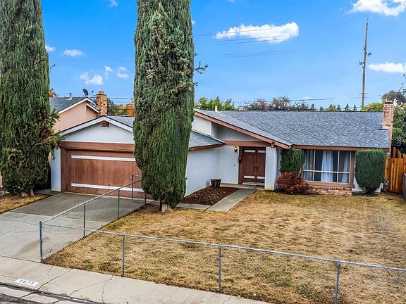 3rd image of 2879 Londonderry Dr