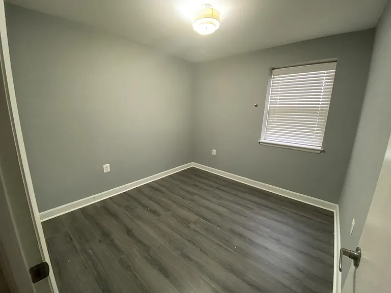 2665 Martin Luther King Jr Ave SE — Photo 2