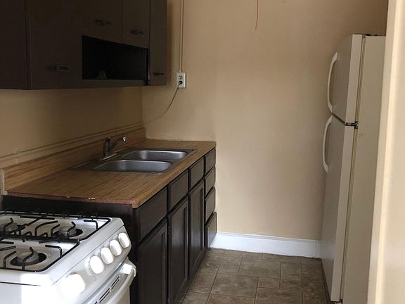 2nd image of 4701 E Washington St APT 5
