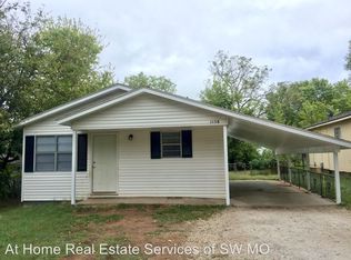1158 S Hillcrest Ave, Springfield, MO 65802