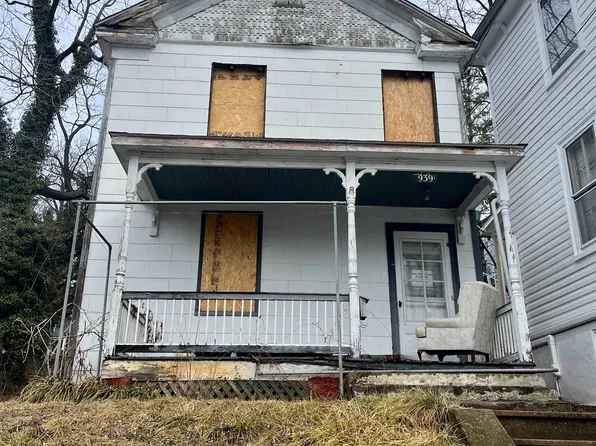 939 & 941 W Beverley St, Staunton, VA 24401
