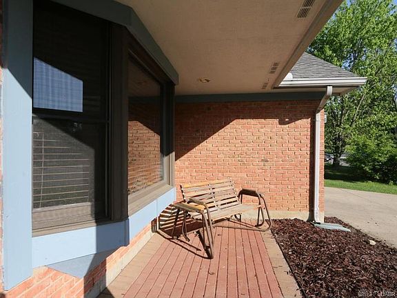 3rd image of 6417 Shelterglen Ct