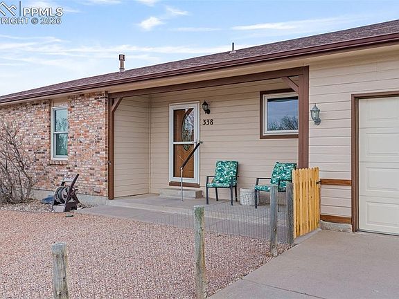 3rd image of 338 E Fraser Dr