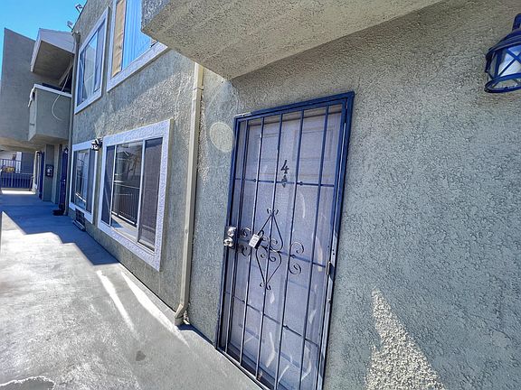 2nd image of 5229 Riverton Ave #4