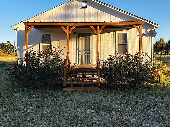 2nd image of 1250 Winn Rd #1306