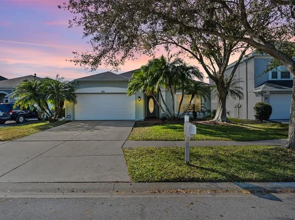 1645 Fennsbury Ct, Zephyrhills, FL 33544