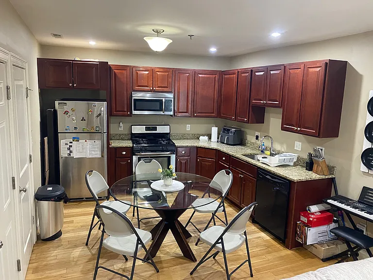 14 Brush Hill Rd #2 — Photo 8