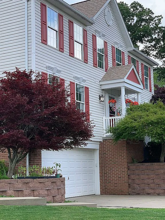 407 Kara Ct photo 1