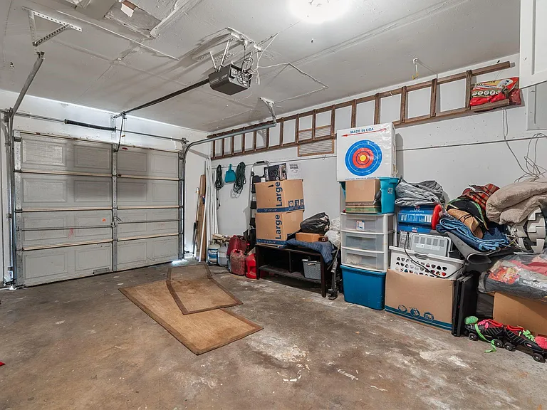 1214 W 31st St — Photo 32