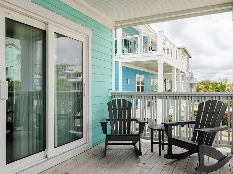 1211 N Fort Fisher Blvd #B — Photo 28