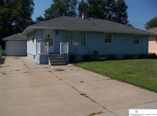 3949 Redick Ave, Omaha, NE 68112