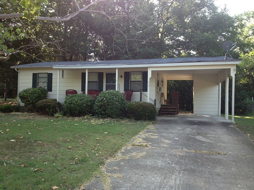 2nd image of 317 Oak Ave