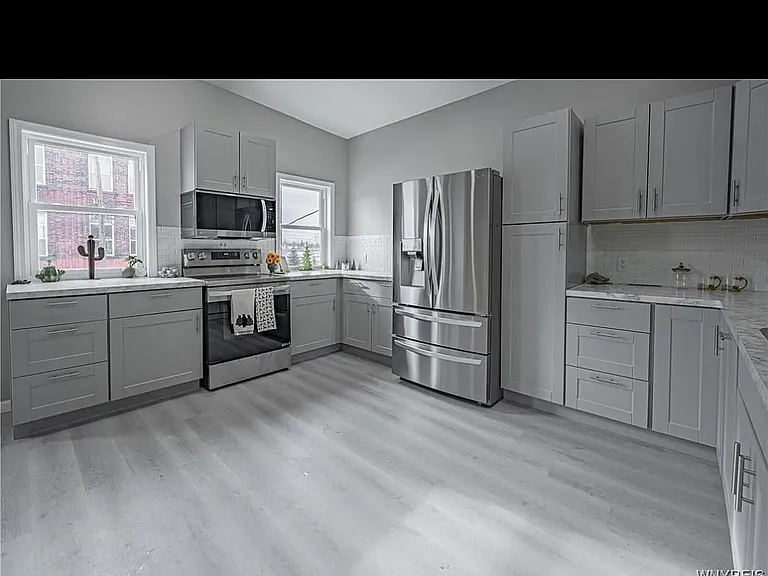 44-52 Webster St #2 — Photo 1