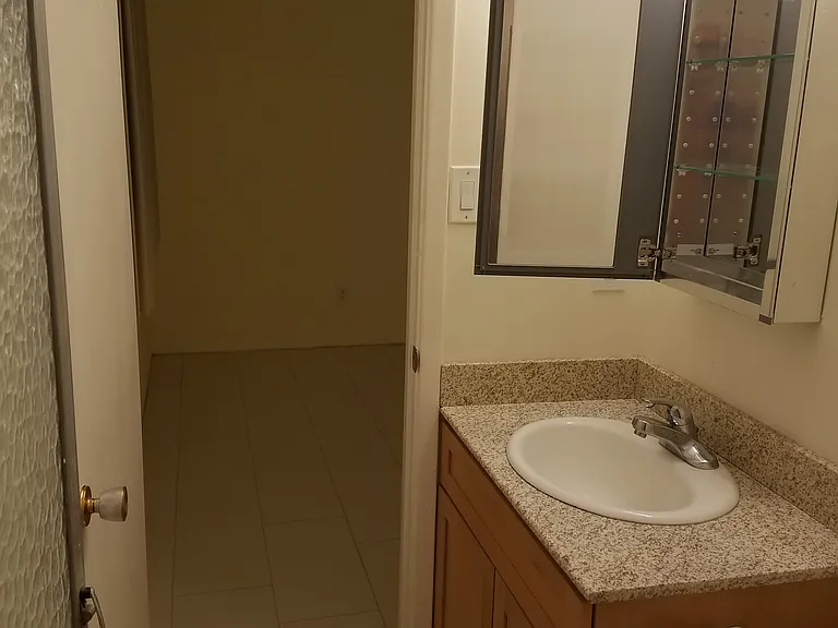 Parkview Manor Apartments — Photo 15