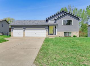 6184 151st St N, Hugo, MN 55038