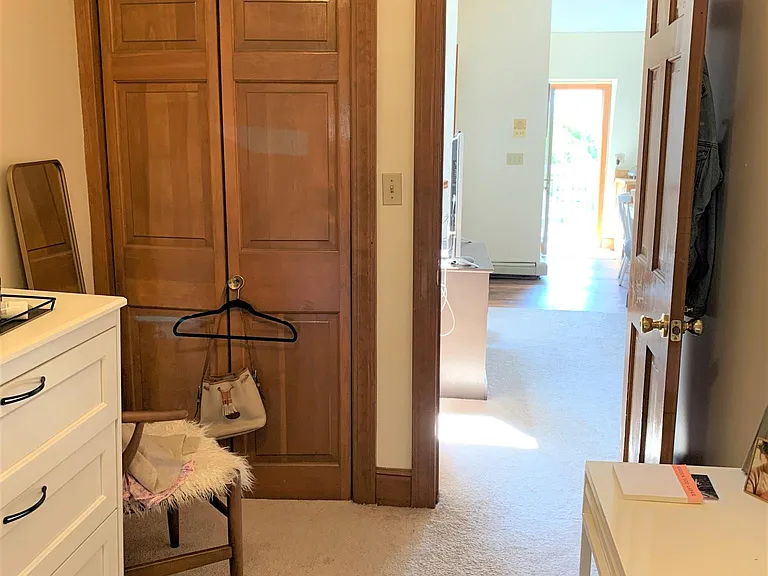 839 E 4th St #3 — Photo 16