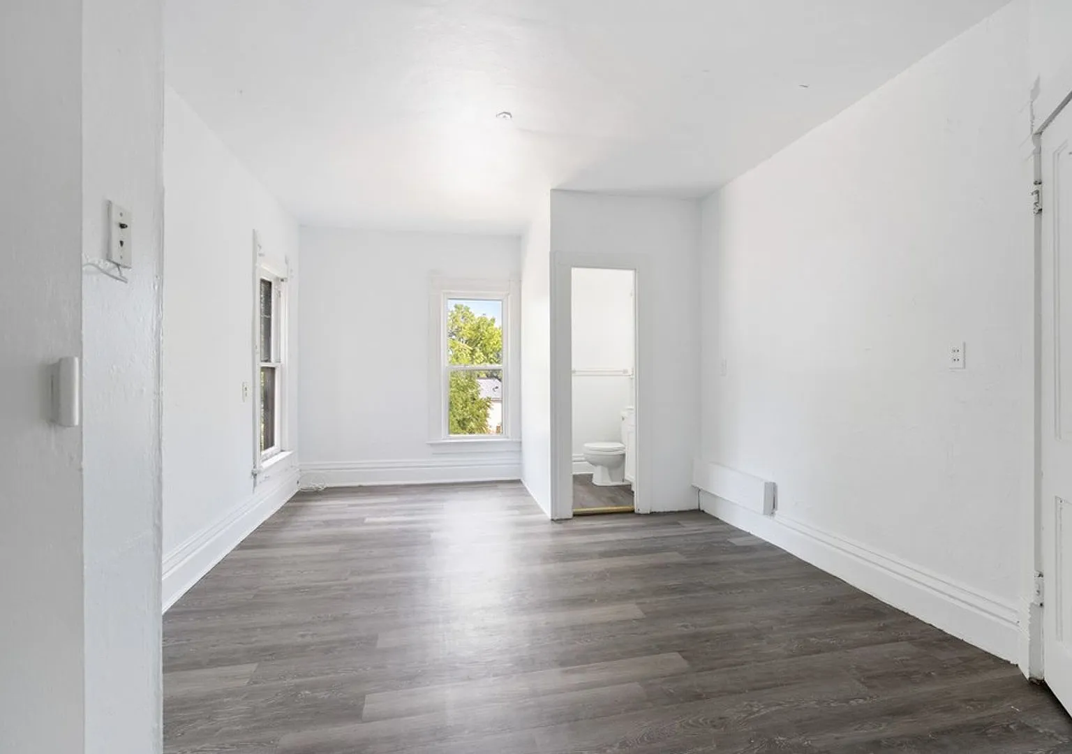 2314 Walnut St — Photo 2