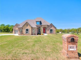 833 Fox Dr, Choctaw, OK 73020