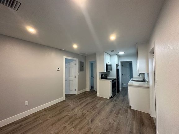 2nd image of 3315-3331 SW 15th Ave #3321