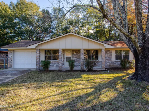 136 James Dr, Gulfport, MS 39503