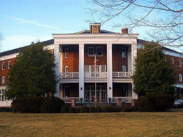 158 Academy Ln, Pence Springs, WV 24962