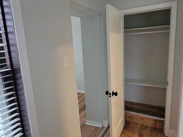 5537-5539 Holly Hills Ave #5537 — Photo 11