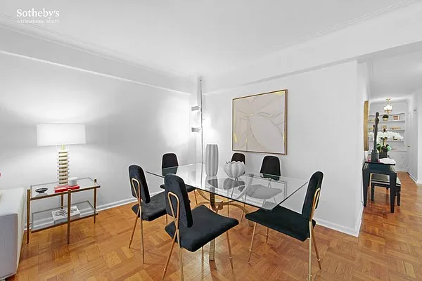 Sold by Sotheby's International Realty | media 4