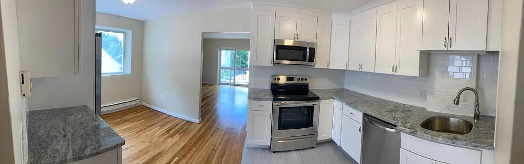 656 Hyde Park Ave — Photo 2
