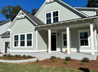 29 Middle Island St, Beaufort, SC 29907